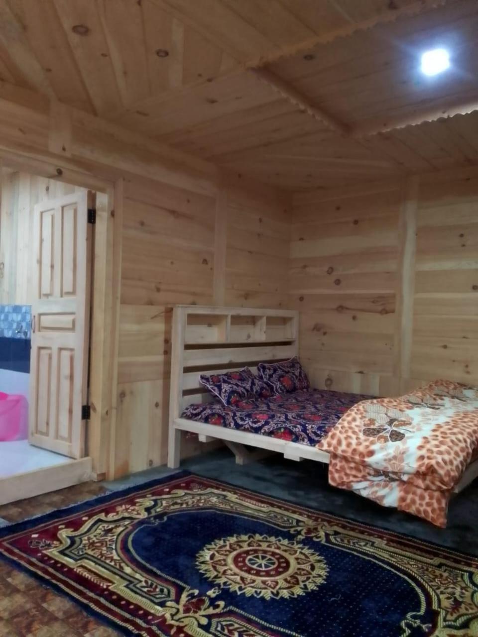 Riverbank Hotel Taobut Neelum Valley Azad Kashmir Taobat 外观 照片